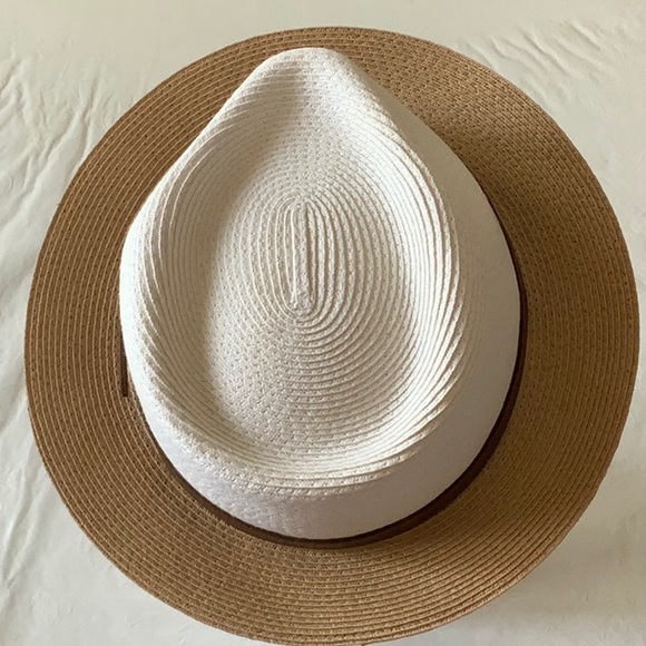 Tilley JACKSON TOY4 Fedora - White/Tan - Picture 9 of 16